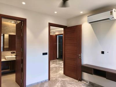 Bedroom Image of 1800 Sq.ft 3 BHK Builder Floor for sale in Ansal Versalia, Sector 67 Gurgaon for Rs. 22500000