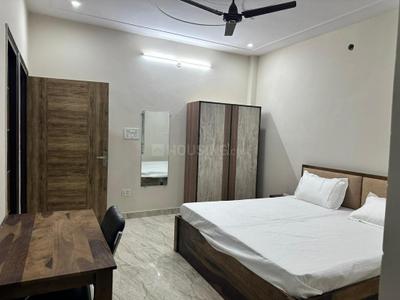Bedroom Image of COMFORT AND STAY PG  in Sector 45, Gurgaon