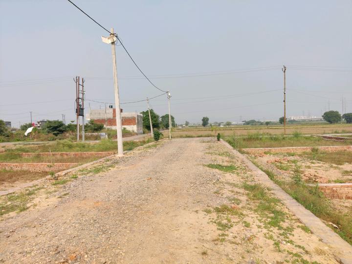 Vrindavan Garden Main Image 1