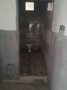 Bathroom Image of 650 Sq.ft 1 BHK Apartment / Flat for sale in Chinar Park Kolkata for Rs. 2100000
