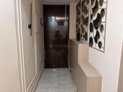 Image of 1245 Sq.ft 2 BHK Apartment / Flat for rent in BPTP Discovery Park, Sector 80, Faridabad for Rs. 32000