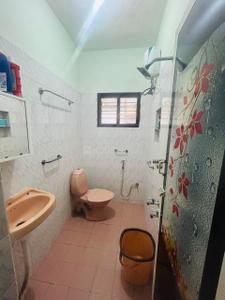 Bathroom Image of 2500 Sq.ft 6 BHK Independent House for sale in Palavakkam, Sholinganallur Chennai for Rs. 26000000
