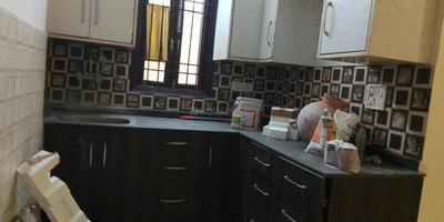 Kitchen Image of 900 Sq.ft 2 BHK Builder Floor for rent in Ramesh Nagar New Delhi for Rs. 24000