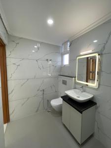 Bathroom Image of 1972 Sq.ft 3.5 BHK Apartment / Flat for sale in GMS Road Dehradun for Rs. 15400000
