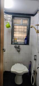 Bathroom Image of 600 Sq.ft 1.5 BHK Apartment / Flat for sale in Dadar West Mumbai for Rs. 24500000