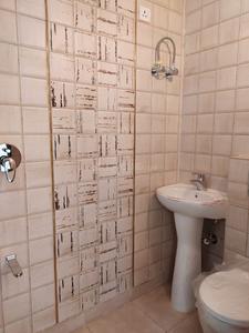 Bathroom Image of 1200 Sq.ft 3 BHK Builder Floor for sale in Sector 9 Gurgaon for Rs. 7600000