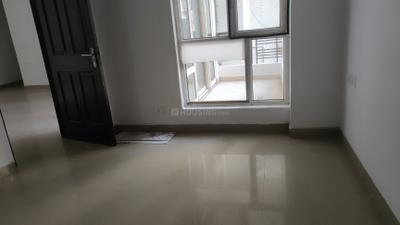 Bedroom Image of 1120 Sq.ft 2 BHK Apartment / Flat for sale in Ramprastha Pearl Court, Vaishali Ghaziabad for Rs. 15500000