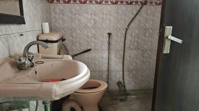 Image of 1400 Sq.ft 3 BHK Independent House for rent in Paschim Vihar, New Delhi for Rs. 35412