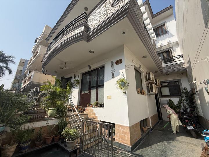 Sector 40 Main Image 1