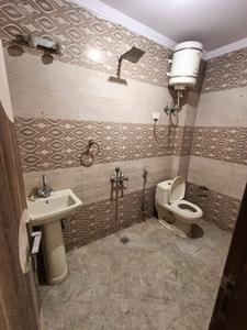 Bathroom Image of Girls pg with 2 meal near metro starting 12500/- in Malviya Nagar, New Delhi