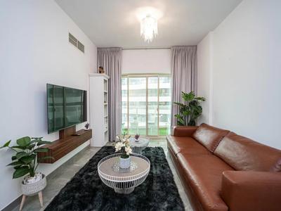 Hall Image of 826 Sq.ft 1 BHK Apartment / Flat for sale in Dubai Marina Dubai for Rs. 30000000