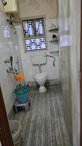 Bathroom Image of 1100 Sq.ft 3 BHK Independent House for rent in Bagmari Kolkata for Rs. 25000