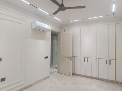 Bedroom Image of 1953 Sq.ft 3 BHK Builder Floor for sale in Defence Colony New Delhi for Rs. 85000000
