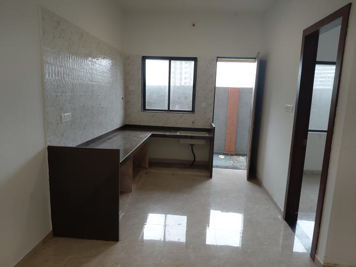 Geeta Nagar Main Image 1