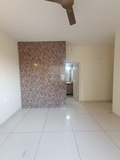 Prestige Lakeside Habitat Main Image 1