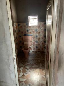 Bathroom Image of 2100 Sq.ft 7 BHK Independent House for sale in Bara Nilpur Bardhaman for Rs. 5500000
