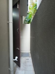 Balcony Image of 875 Sq.ft 2 BHK Independent House for rent in Kovur Chennai for Rs. 17000