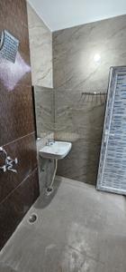 Bathroom Image of 1400 Sq.ft 4 BHK Apartment / Flat for rent in Sector 13 Gurgaon for Rs. 28000