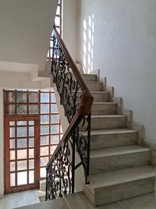 Staircase Image of 1500 Sq.ft 3 BHK Builder Floor for rent in Sector 44 Noida for Rs. 80000