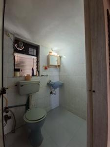 Bathroom Image of 950 Sq.ft 2 BHK Apartment / Flat for sale in Suyog Darshan Apartments, Andheri West Mumbai for Rs. 24000000