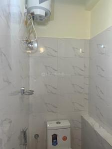 Bathroom Image of 1800 Sq.ft 4 BHK Builder Floor for rent in West Marredpally Secunderabad for Rs. 32000