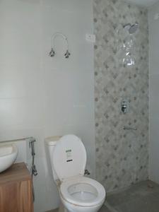 Common Bathroom Image of 1535 Sq.ft 3 BHK Builder Floor for rent in Signature Global City 37D 1, Sector 37D Gurgaon for Rs. 30001
