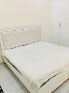 Bedroom Image of 1050 Sq.ft 2 BHK Builder Floor for rent in Skycity City Heart Luxury Affordable Homes, Kharar Mohali for Rs. 21000