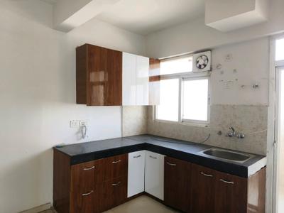 Kitchen Image of 1000 Sq.ft 2 BHK Apartment / Flat for sale in Signature Global The Millennia, Sector 37D Gurgaon for Rs. 7150000