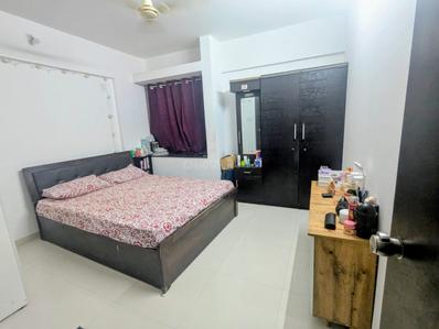 Bedroom Image of 954 Sq.ft 3 BHK Apartment / Flat for rent in 38 Park Majestique, Undri Pune for Rs. 28000
