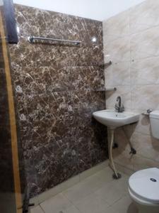 Bathroom Image of 1500 Sq.ft 3 BHK Independent House for rent in Maya Homes 1, Indirapuram Ghaziabad for Rs. 28000