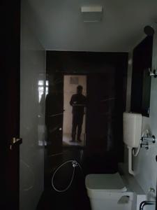 Common Bathroom Image of 740 Sq.ft 1 BHK Apartment / Flat for rent in Unnati Woods Phase 7, Kasarvadavali Thane for Rs. 16500
