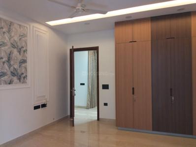 Bedroom Image of 4500 Sq.ft 5 BHK Builder Floor for rent in Vasant Kunj New Delhi for Rs. 210000