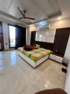 Bedroom Image of 3500 Sq.ft 5 BHK Builder Floor for sale in Rajendra Nagar Ghaziabad for Rs. 26000000