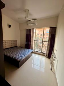 Bedroom Image of 950 Sq.ft 2 BHK Apartment / Flat for rent in Rustomjee Urbania Athena, Thane West Thane for Rs. 47000