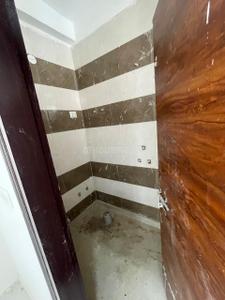 Bathroom Image of 1000 Sq.ft 3 BHK Builder Floor for sale in Indraprashtha Yojna Ghaziabad for Rs. 4000000