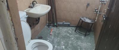 Image of 1300 Sq.ft 2 BHK Apartment / Flat for rent in Sector 5 Dwarka, New Delhi for Rs. 32000