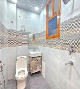 Image of 1300 Sq.ft 3 BHK Builder Floor for sale in Indirapuram, Ghaziabad for Rs. 11000000