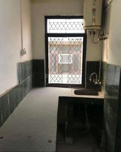 Kitchen Image of 800 Sq.ft 3 BHK Builder Floor for rent in Chinar Apartment, Jamia Nagar New Delhi for Rs. 20000