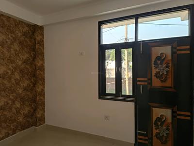 Bedroom Image of 900 Sq.ft 3 BHK Builder Floor for sale in DLF Ankur Vihar Ghaziabad for Rs. 3450003