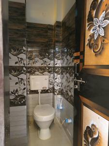 Common Bathroom Image of 750 Sq.ft 2 BHK Builder Floor for sale in DLF Ankur Vihar Ghaziabad for Rs. 2320434