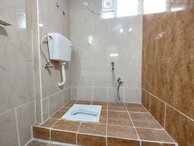 Bathroom Image of 1583 Sq.ft 3 BHK Apartment / Flat for rent in Avadi Chennai for Rs. 30000