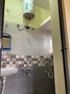 Bathroom Image of 1200 Sq.ft 2 BHK Independent House for rent in Varanasi Bengaluru for Rs. 24000