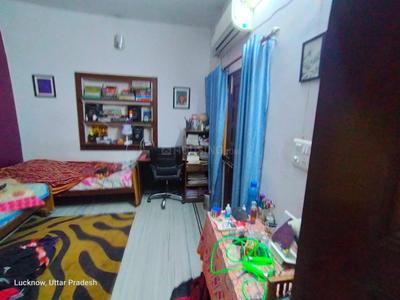 Bedroom Image of 2400 Sq.ft 4 BHK Independent House for sale in Gomti Nagar Lucknow for Rs. 20000000