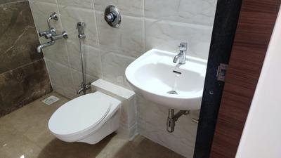 Bathroom Image of 1000 Sq.ft 1.5 BHK Apartment / Flat for rent in Saheel Itrend Life, Wakad Pune for Rs. 26000