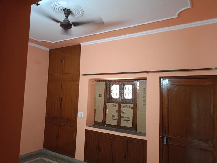 Pocket D, Sector 20 Bedroom 1