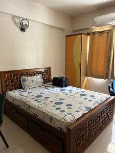 Bedroom Image of 2000 Sq.ft 3 BHK Apartment / Flat for rent in Ramdev Nagar Ahmedabad for Rs. 65000