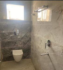 Bathroom Image of 650 Sq.ft 2 BHK Apartment / Flat for rent in Ramkrishan Nagar Patna for Rs. 8500