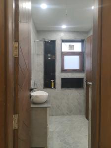 Common Bathroom Image of 2500 Sq.ft 4 BHK Builder Floor for sale in Green Field Colony Faridabad for Rs. 24000000