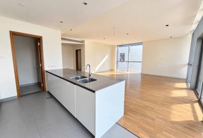 Kitchen Image of 2190 Sq.ft 3 BHK Apartment / Flat for rent in Al Wasl Dubai for Rs. 704167