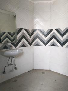 Common Bathroom Two Image of 1350 Sq.ft 4 BHK Builder Floor for sale in Mansarover Garden New Delhi for Rs. 45000000